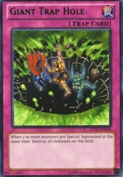 Giant Trap Hole Card Front